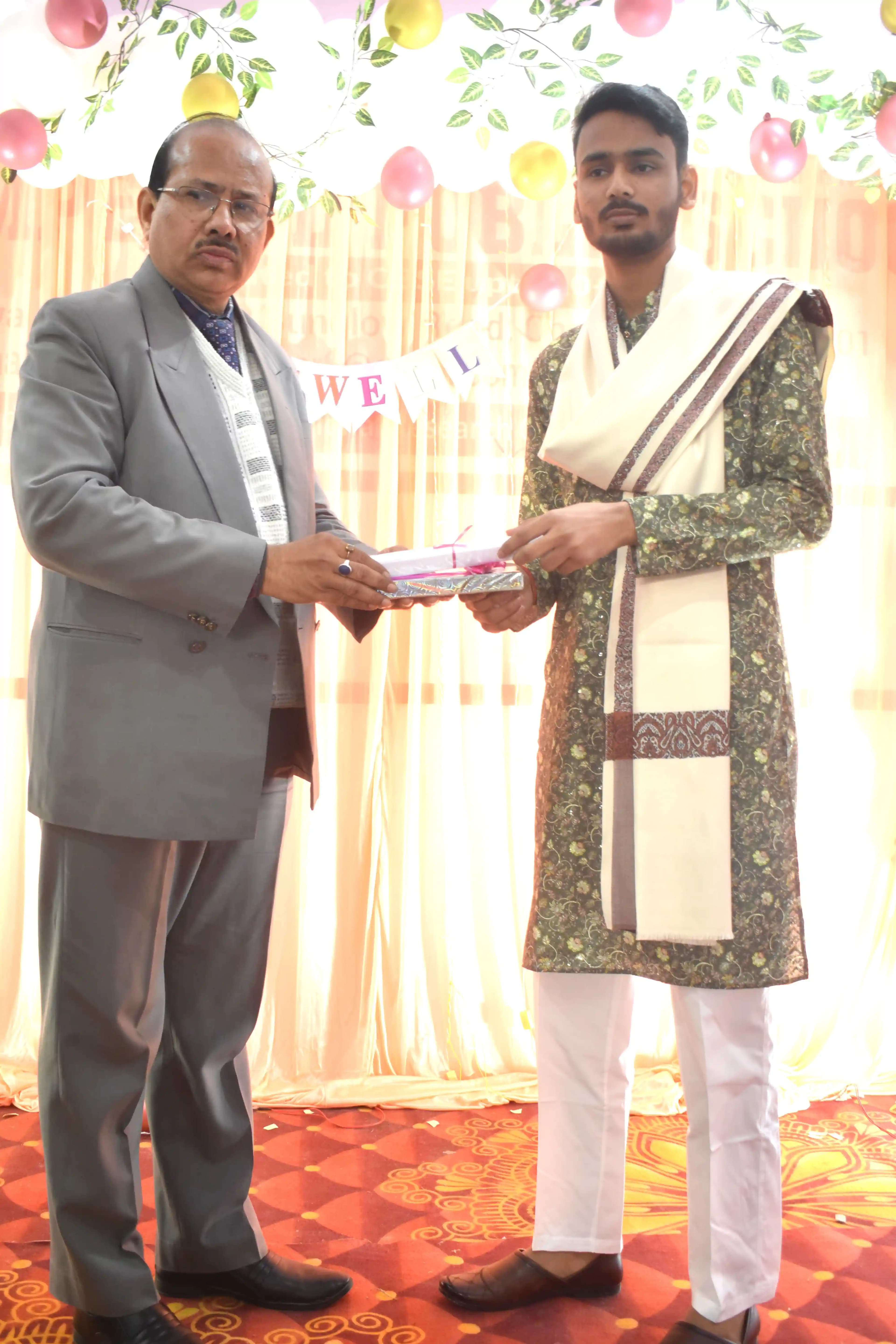 Farewell Class 12th 2025 - Photo 10